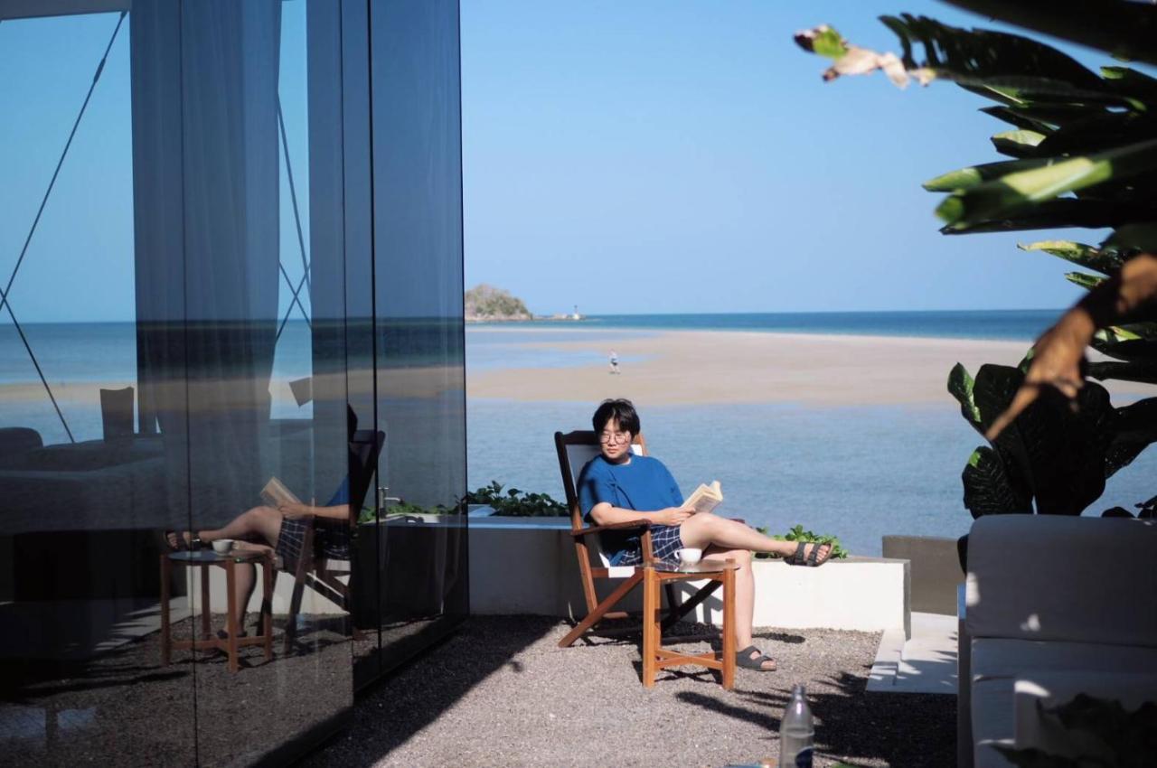 Deepspace Cabin On Quiet Beach Koh Lanta Exterior photo